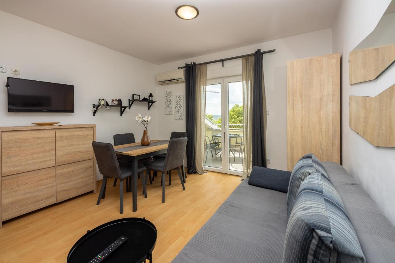 Apartments Claudia Crikvenica Luaran gambar