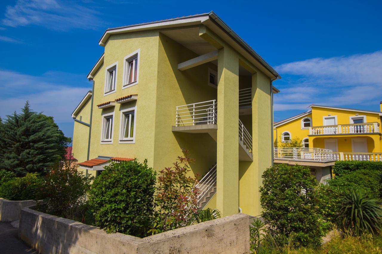 Apartments Claudia Crikvenica Luaran gambar