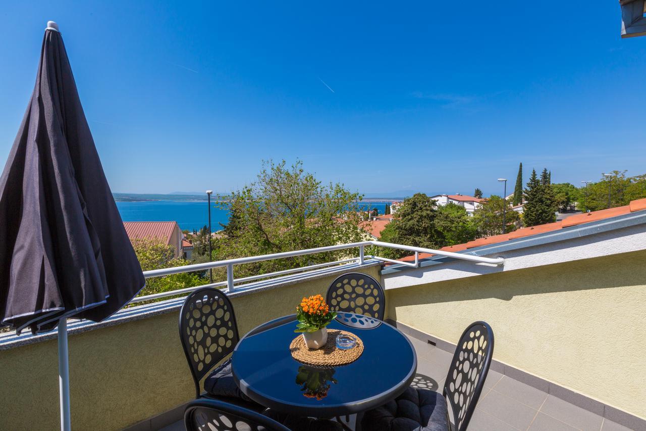 Apartments Claudia Crikvenica Luaran gambar