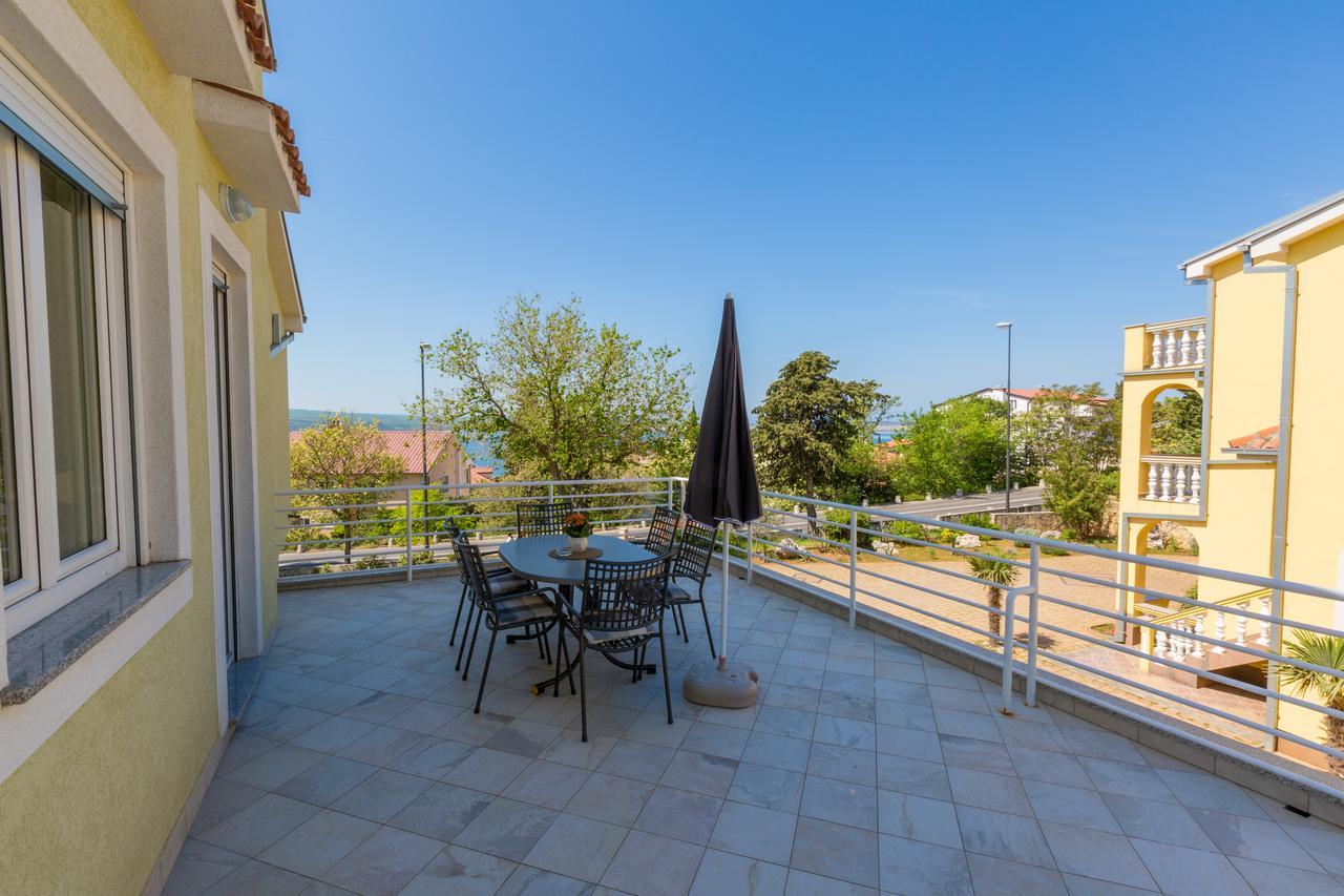 Apartments Claudia Crikvenica Luaran gambar