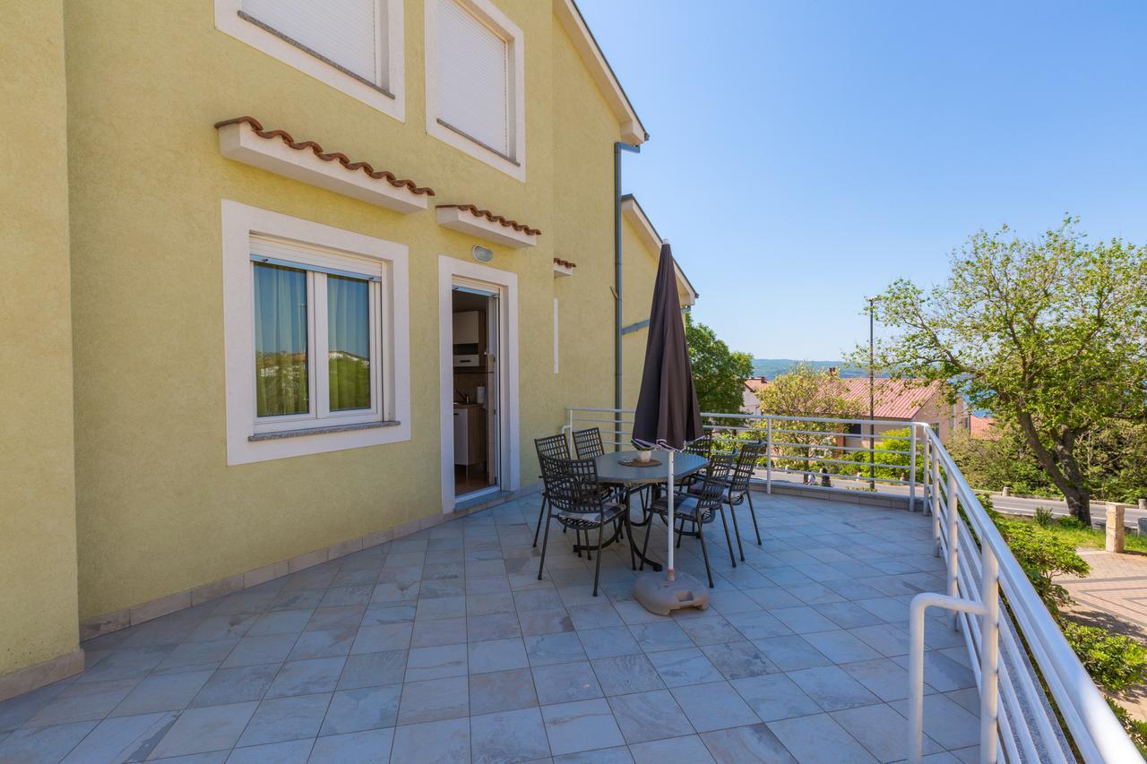 Apartments Claudia Crikvenica Luaran gambar